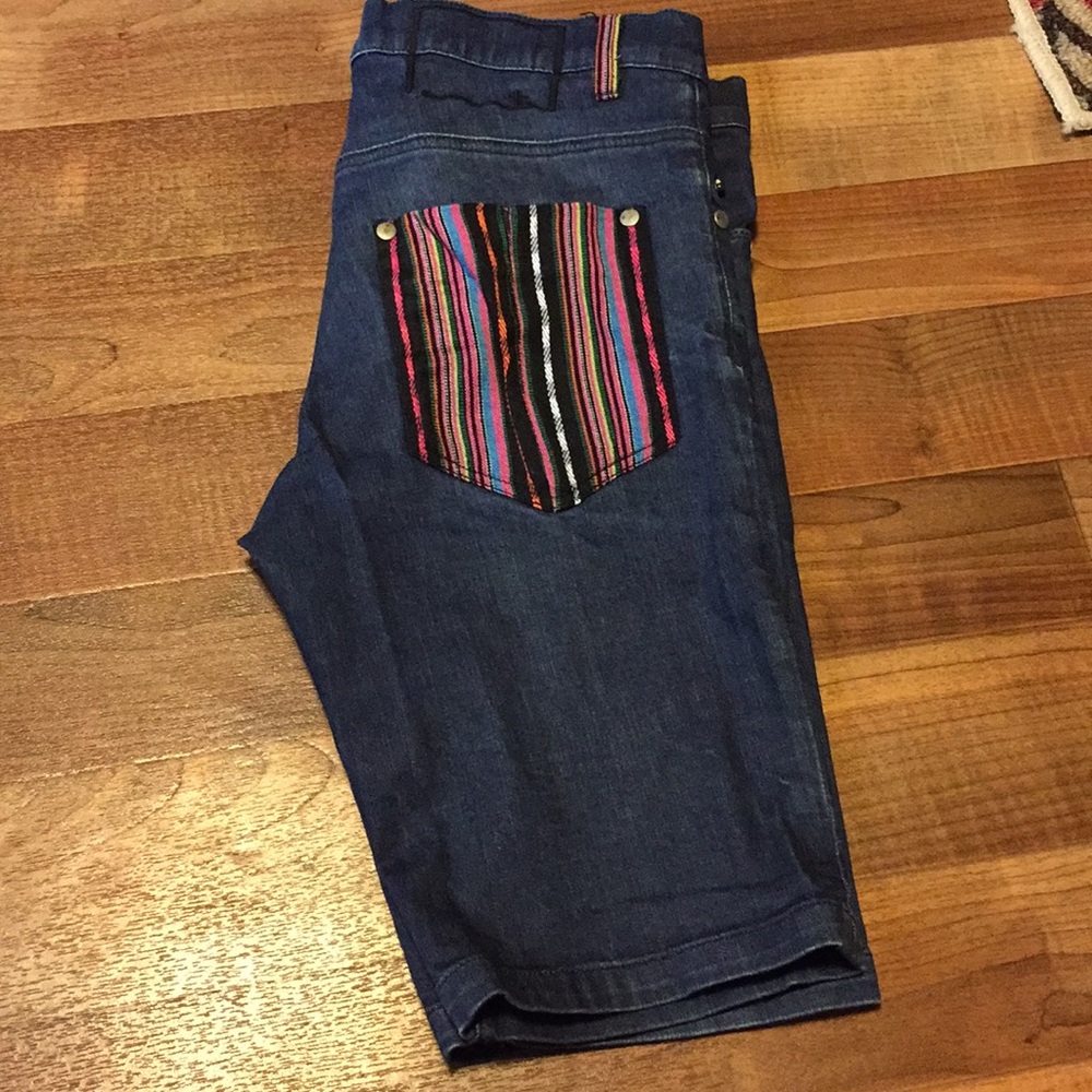 Federation jean Bermuda style shorts size 30